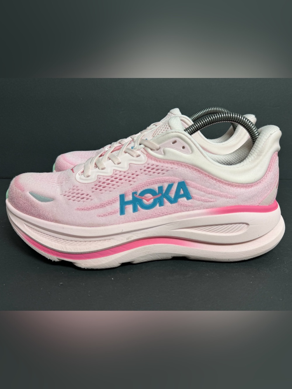 Hoka One One Bondi 9 Rose Tea Petal Running Shoes WOMENS SZ 9 D WIDE Barely Worn